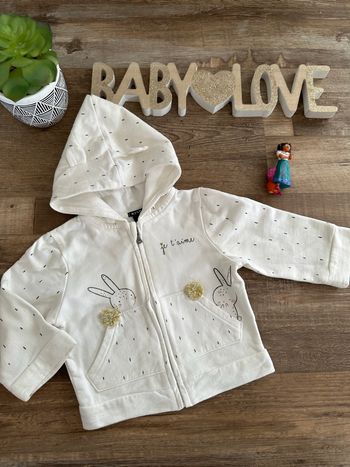 - Veste Kiabi     - 12 mois - Très Bon état, petite tache 