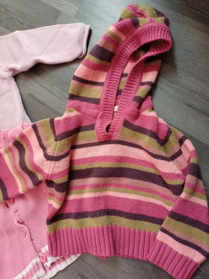 Lot pulls et gilets 12 mois - photo numéro 4