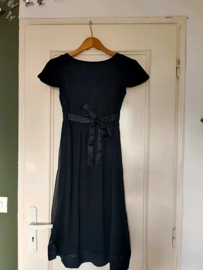 Petite robe noire - photo numéro 3