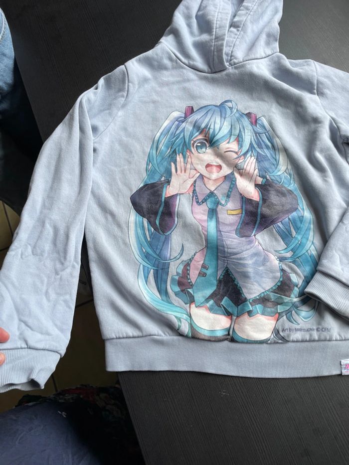Pull manga - photo numéro 2