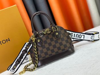 Louis Ⅴuitton   Capucines BB  M12948