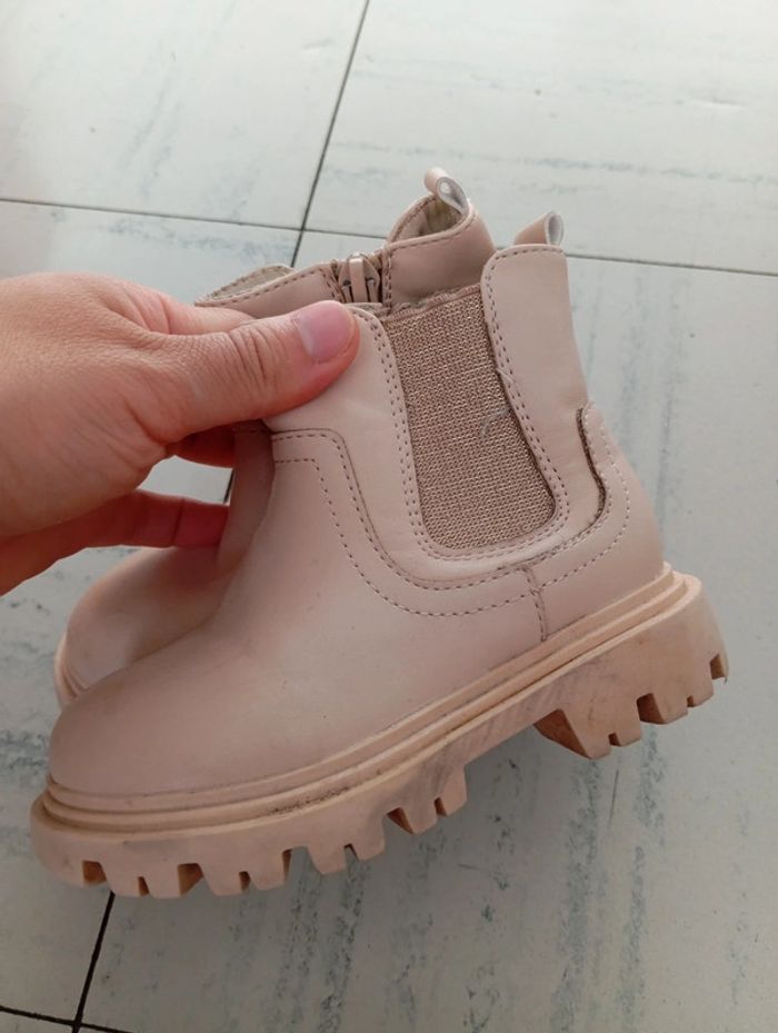 Paire de bottines beiges T23 - photo numéro 3