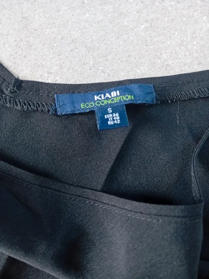 Débardeur fin Noir de chez Kiabi en taille S - photo numéro 2