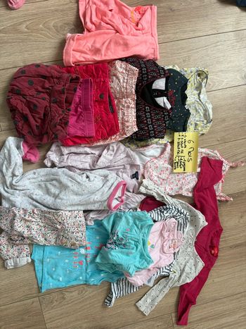 Lot de vêtements fille 6 mois