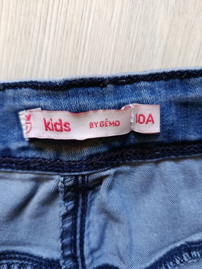 Short marque Gémo taille 10 ans - photo numéro 4