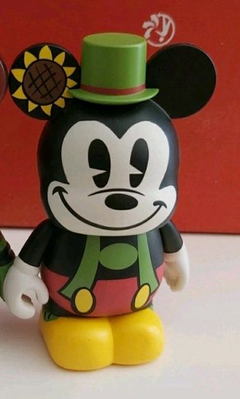 Vinylmation Mickey yodelberg
