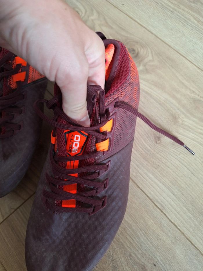 Chaussures de foot crampons - photo numéro 2