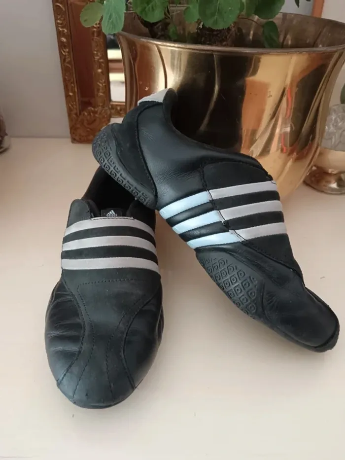 Basket sport vintage Adidas y2k pointure 38.5 - photo numéro 2