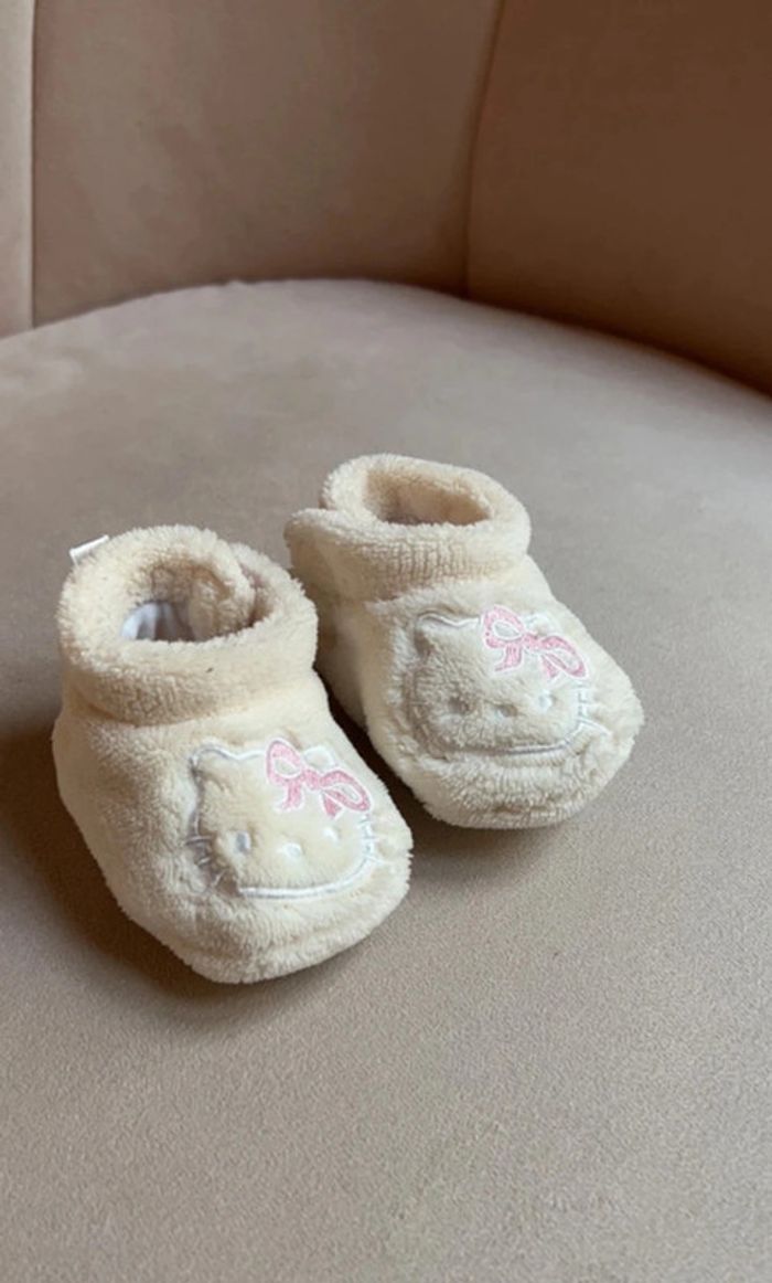 Lot 3 paires de chaussons bébé fille tailles 16 et 19 - Cadet Rousselle Hello Kitty Obaïbi - photo numéro 8