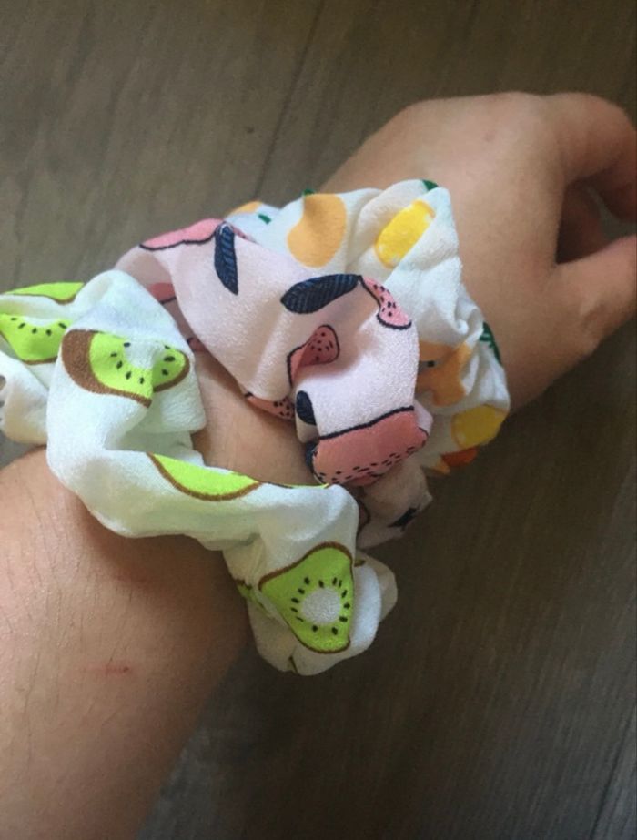 Lot de 3 chouchous NEUFS en tissu couleurs d’Été - photo numéro 2