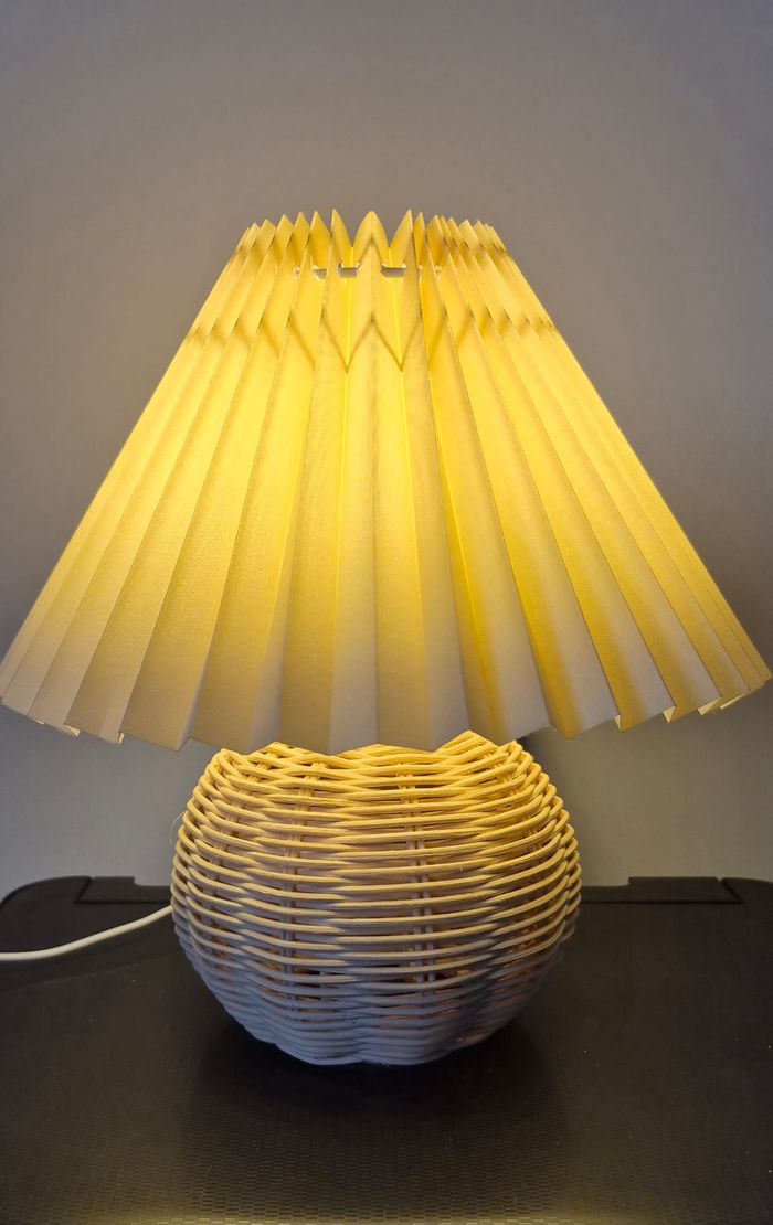 Lampe de chevet rotin pour chambre d'enfant - photo numéro 4