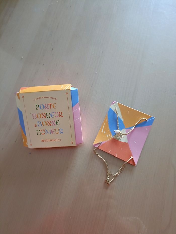 Lot de 9 bijoux avec boîte - photo numéro 3