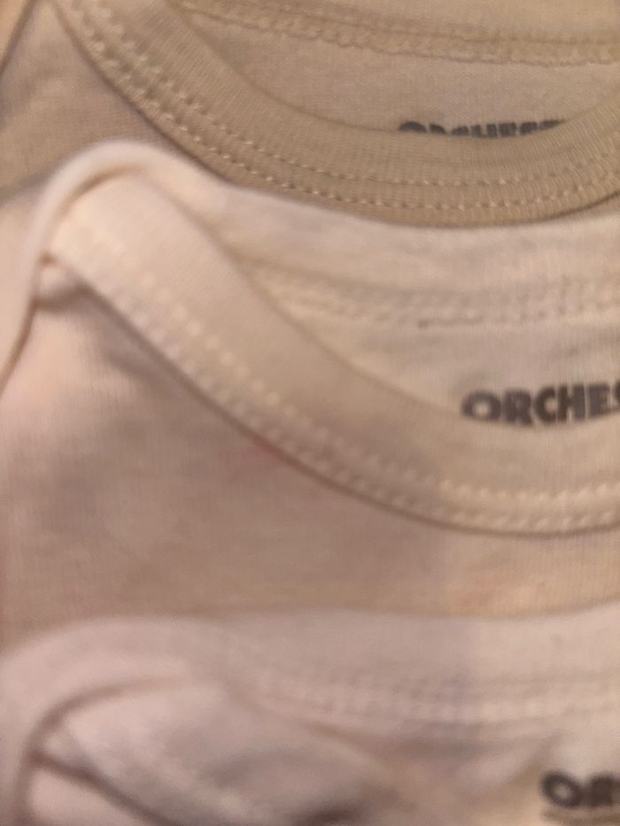 Lot de bodies - photo numéro 4