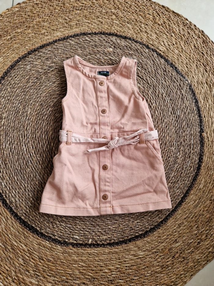 Jolie robe kiabi taille 6 mois