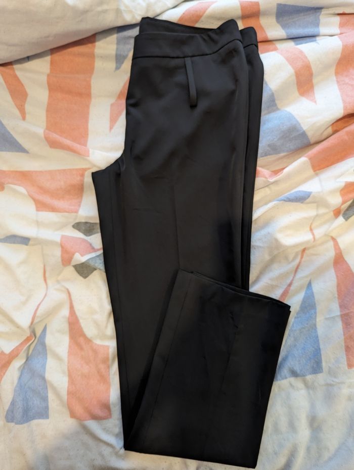 Pantalon femme 🤞 - photo numéro 2