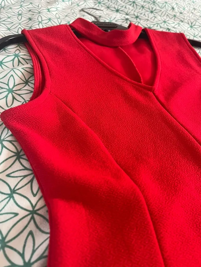 robe rouge - photo numéro 3