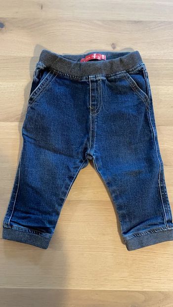 Jean tissaia 12 mois