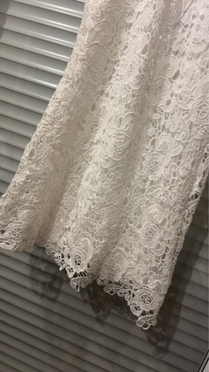 Robe dentelle - photo numéro 2