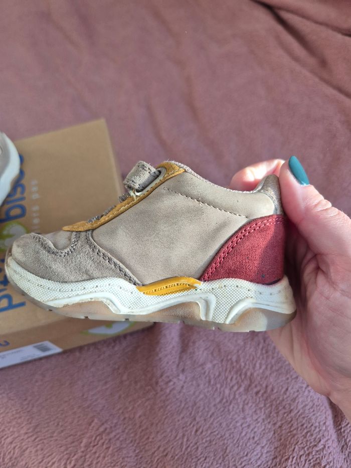 Paire de chaussures mixte taille 21 - photo numéro 6