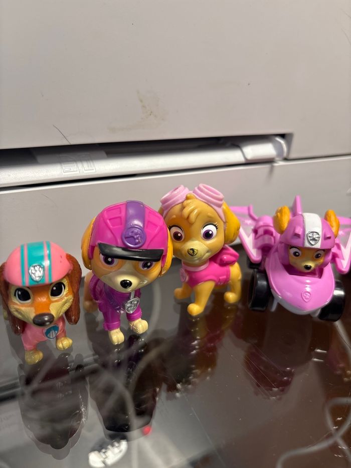Figurines paw patrol, Stella. - photo numéro 2