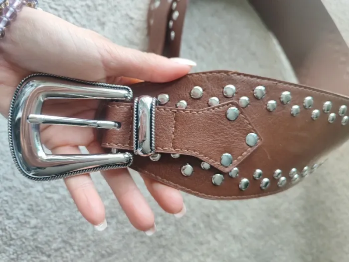 Superbe ceinture marron cloutée - photo numéro 3