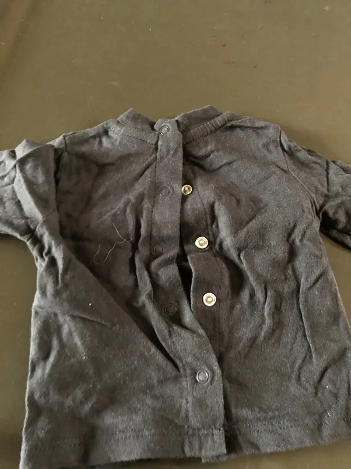 Tee shirt longues manches 3 mois disney - photo numéro 3