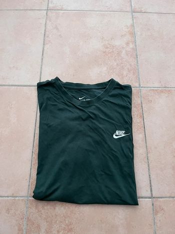 T-shirt Nike kaki