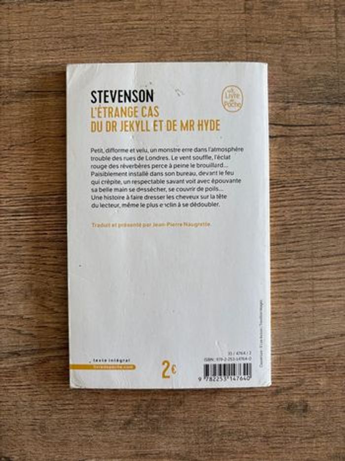 Livre L’Étrange Cas du Dr Jekyll et de Mr Hyde – R.L. Stevenson - photo numéro 2