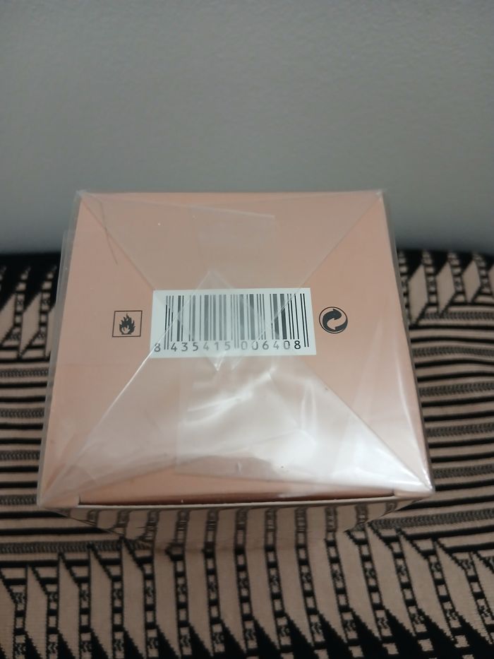 Scandal femme - photo numéro 4