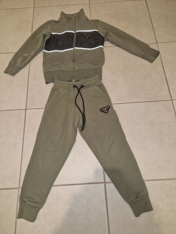 Ensembles survetement