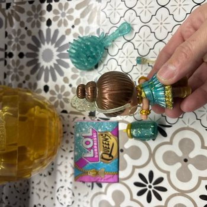 Poupée lol - photo numéro 2