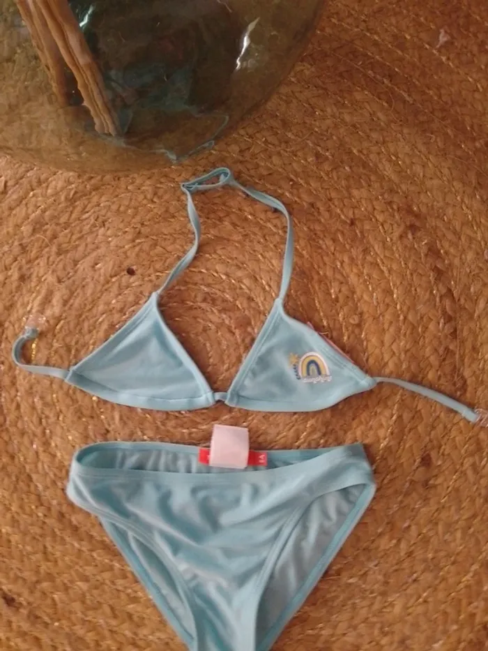 maillot de bain taille 8 ans - photo numéro 2