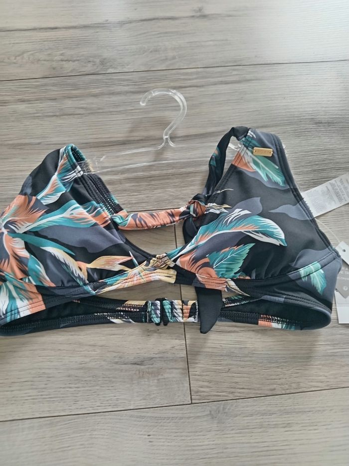 Haut de maillot de bain taille s - photo numéro 3