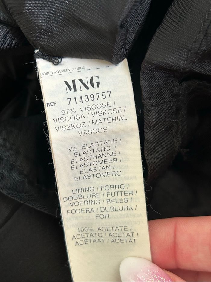 Robe noire satinée sans manches Mango taille L jamais portée (taille petit) - photo numéro 10