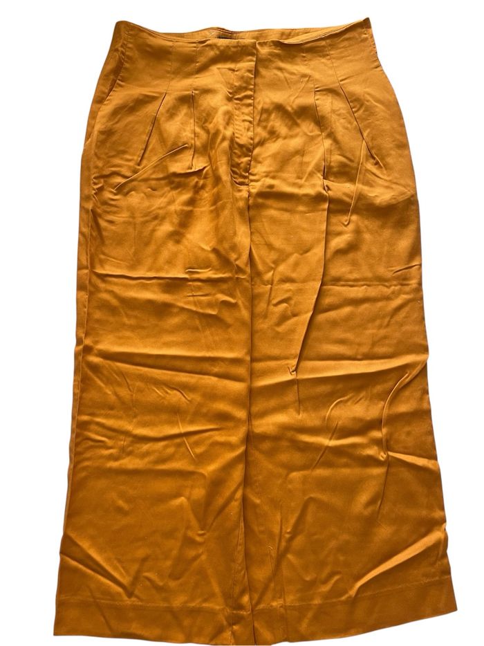 Pantalon 7/8 eme fluide large C&A taille 44/XXL - photo numéro 2