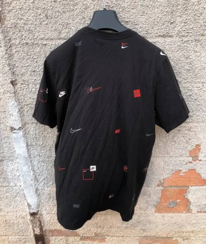 : T-shirt Nike Taille L - photo numéro 2