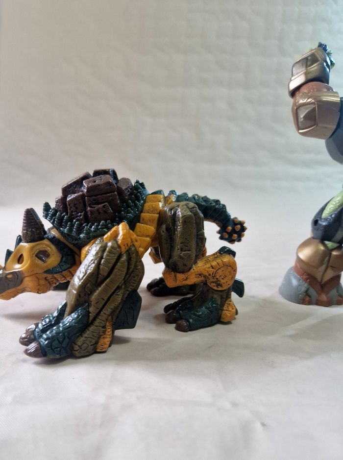 Lot de 2 grandes figurine gormiti  , Lord Nick et lord nature - photo numéro 4