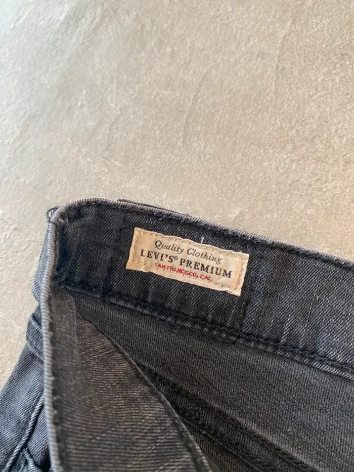 Jeans levis noir - photo numéro 4