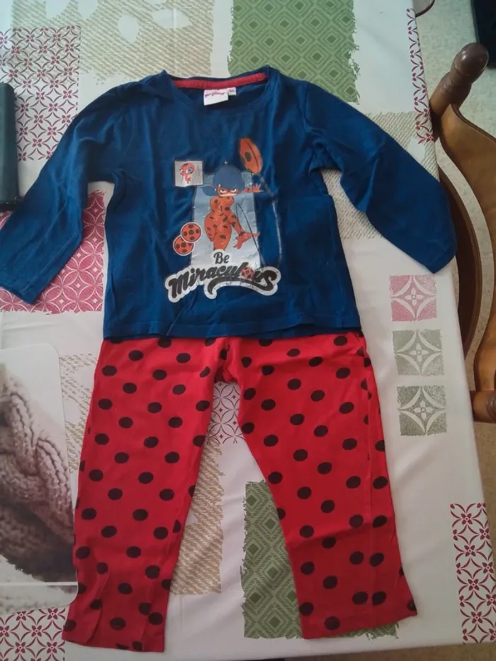 Pyjama miraculous 3 ans (260)