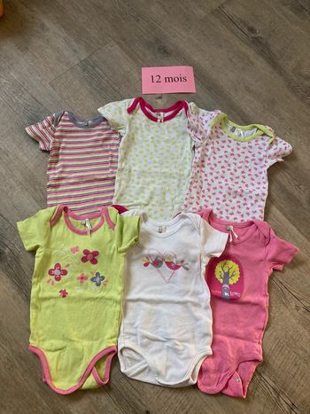 Lot 6 body 12 mois