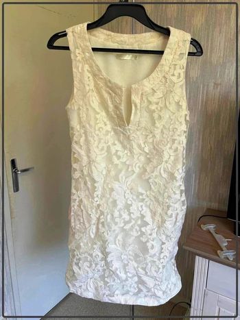 Magnifique robe see u soin taille 0 = 34 neuve sans étiquette