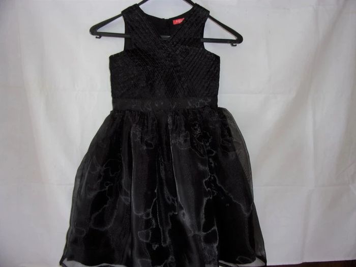 Trés belle robe de fête - 8 ans