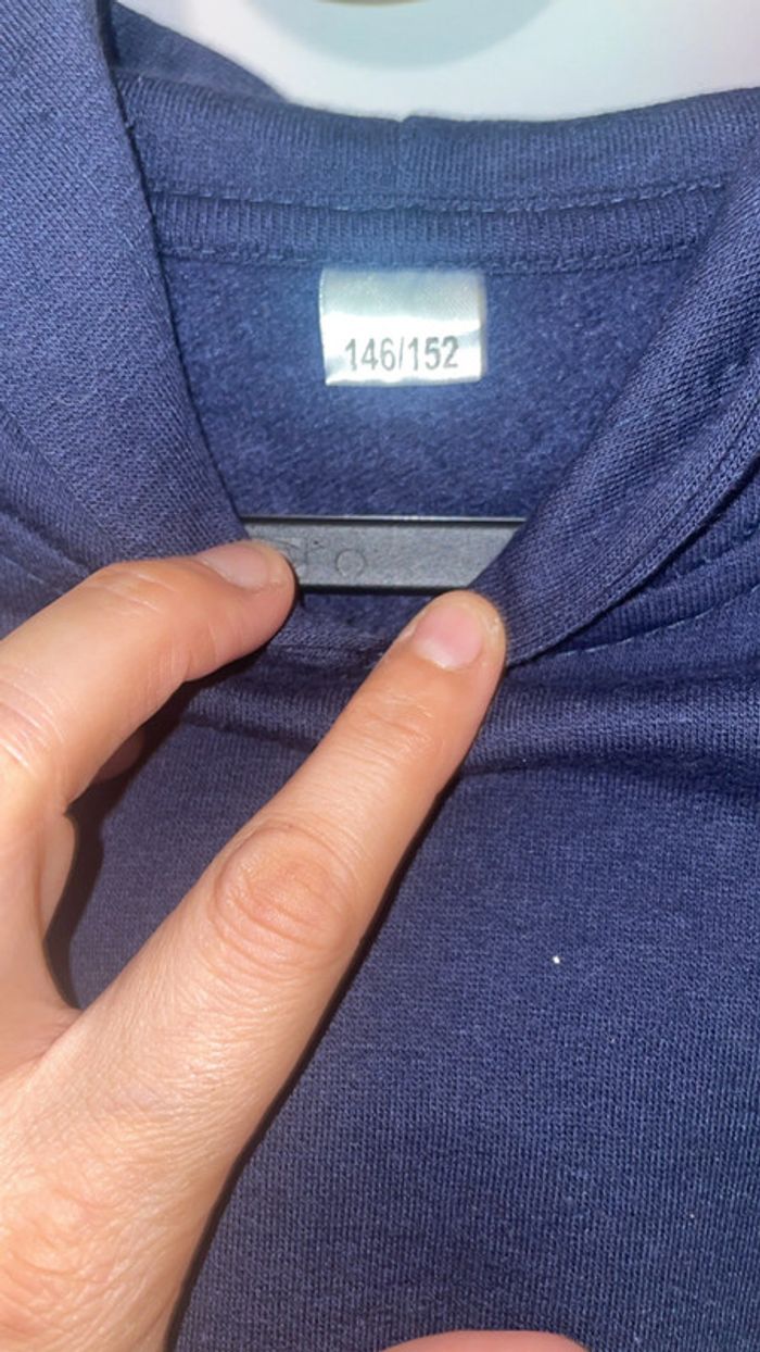 Sweat à capuche bleu marine – Taille 11 ans - photo numéro 2