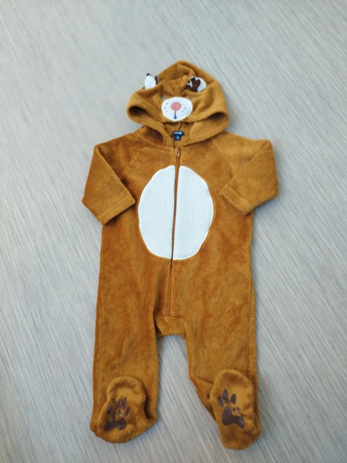 Sur pyjama garçon taille 12 mois
