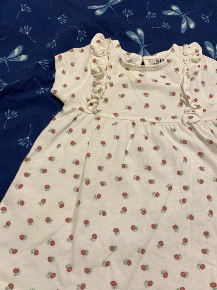 Robe 6 mois kiabi - photo numéro 2