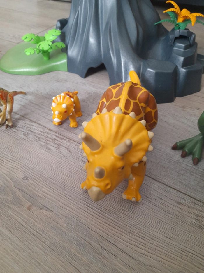 Volcan et dinosaures playmobil - photo numéro 3