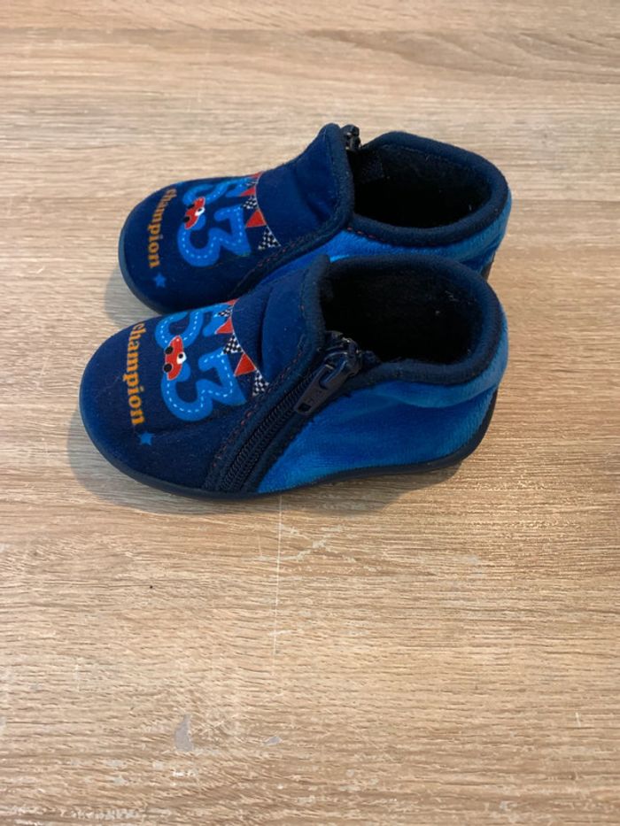 Chausson neuf taille 20