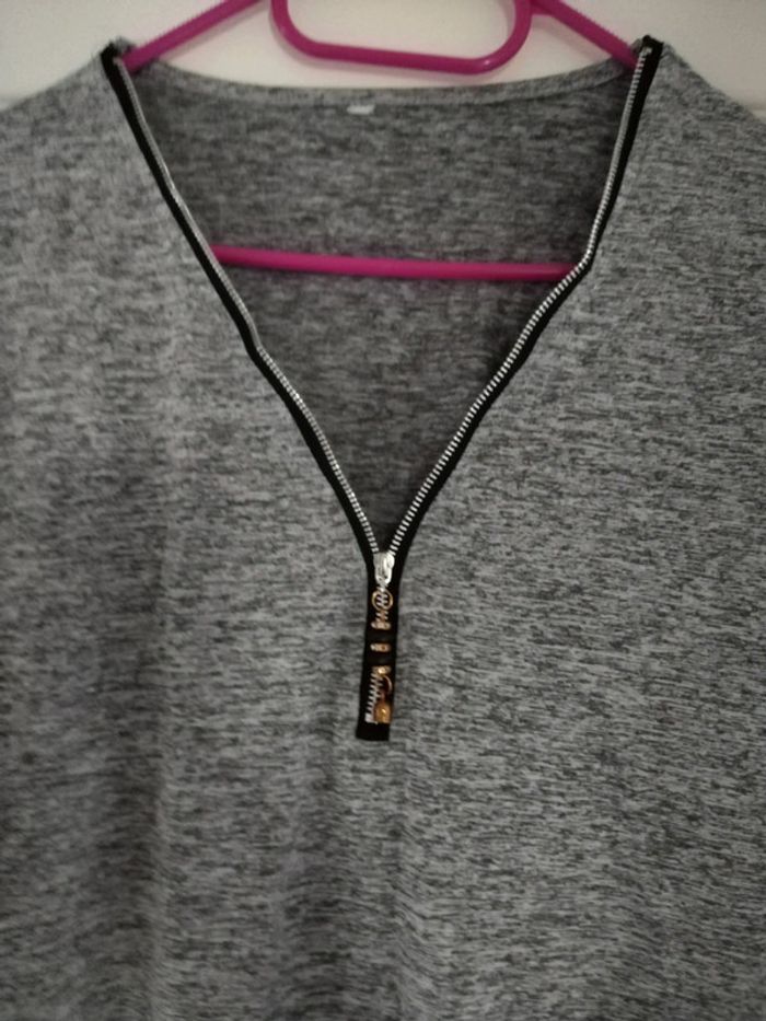 Tee shirt manches longues gris chiné neuf juste lavé taille 44 - photo numéro 2