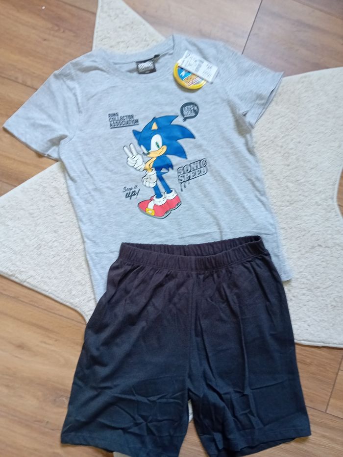 Pyjama sonic