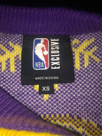 Pull Lakers xs